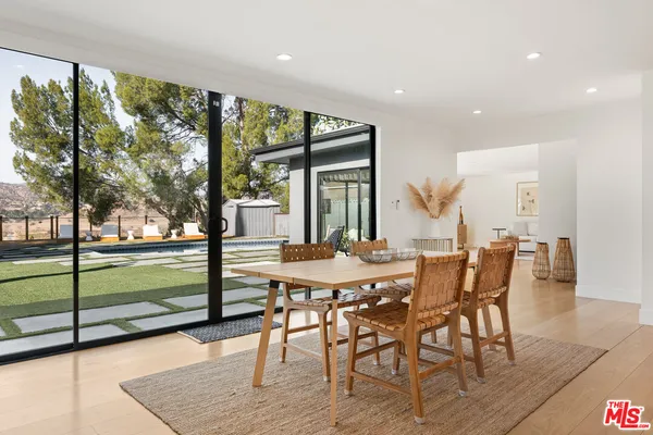 $7,700 | 8547 Shoup Avenue, West Hills, CA 91304