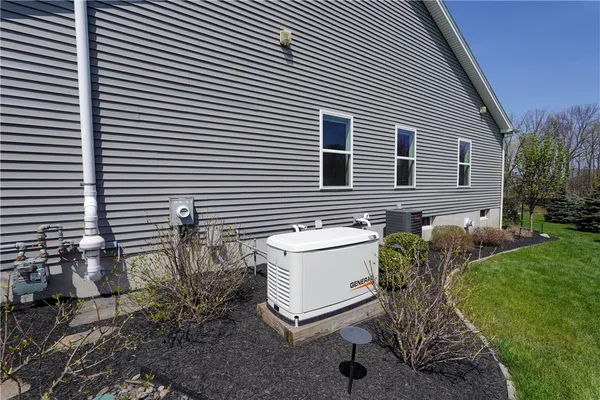$499,900 | 5972 Monarch Drive, Farmington, NY 14425