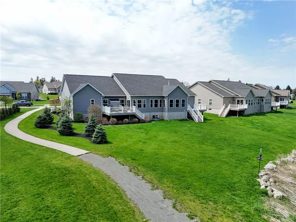 $499,900 | 5972 Monarch Drive, Farmington, NY 14425