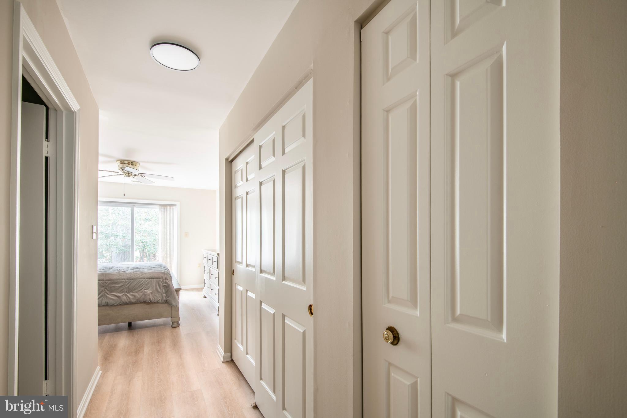 992 Riversedge Circle Annapolis, MD 21401 - Photo 27 of 35 a view of a bedroom from balcony