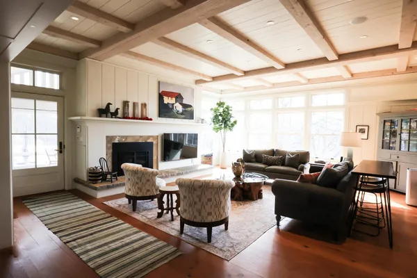 $2,500,000 | 9350 Forest Road, Cannon Falls, MN 55009