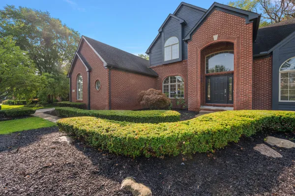 $619,000 | 2342 Ivy Hill Drive, Commerce Township, MI 48382