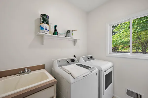 $619,000 | 2342 Ivy Hill Drive, Commerce Township, MI 48382