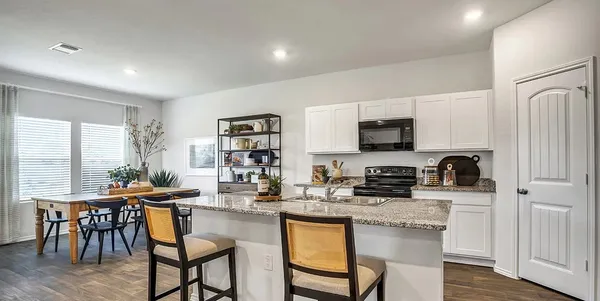 $2,500 | 11524 Rush Lane, Elgin, TX 78621