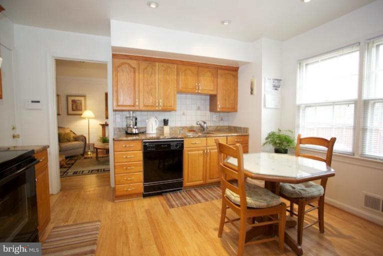 2511 Goldcup Lane Reston, VA 20191 - Photo 14 of 22 Kitchen #2