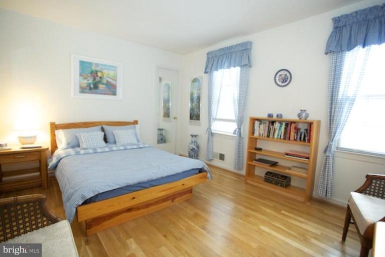 2511 Goldcup Lane Reston, VA 20191 - Photo 20 of 22 Bedroom #2