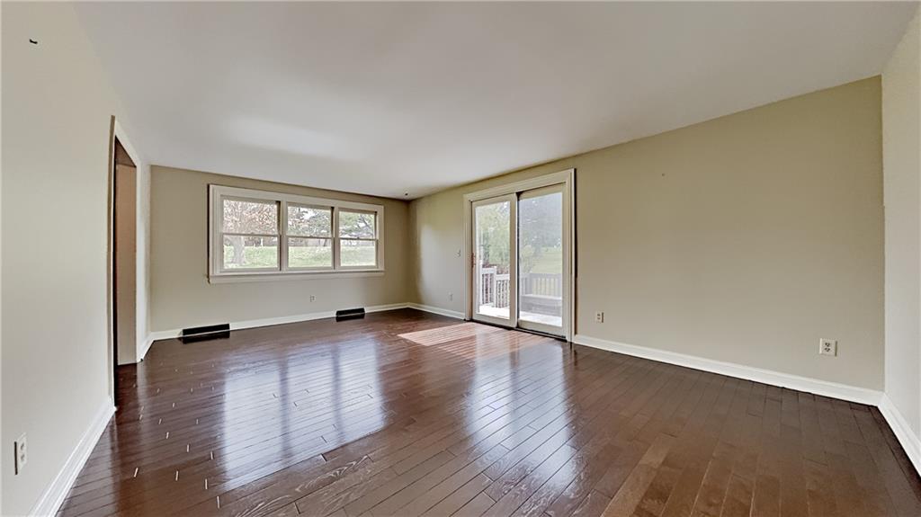 163 Logan Road Gibsonia, PA 15044 - Photo 4 of 25 Gallery Image 4