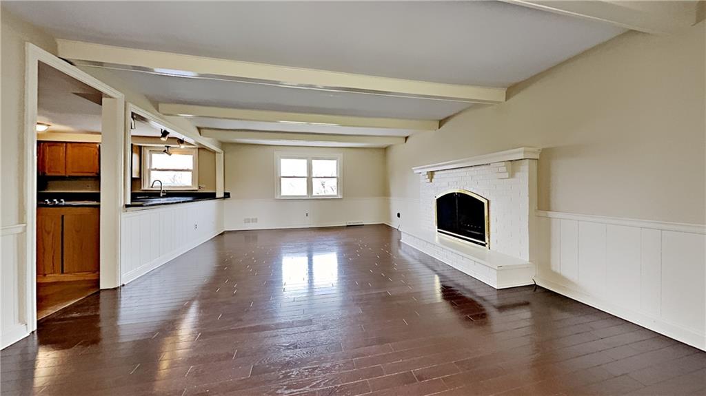 163 Logan Road Gibsonia, PA 15044 - Photo 8 of 25 Gallery Image 8