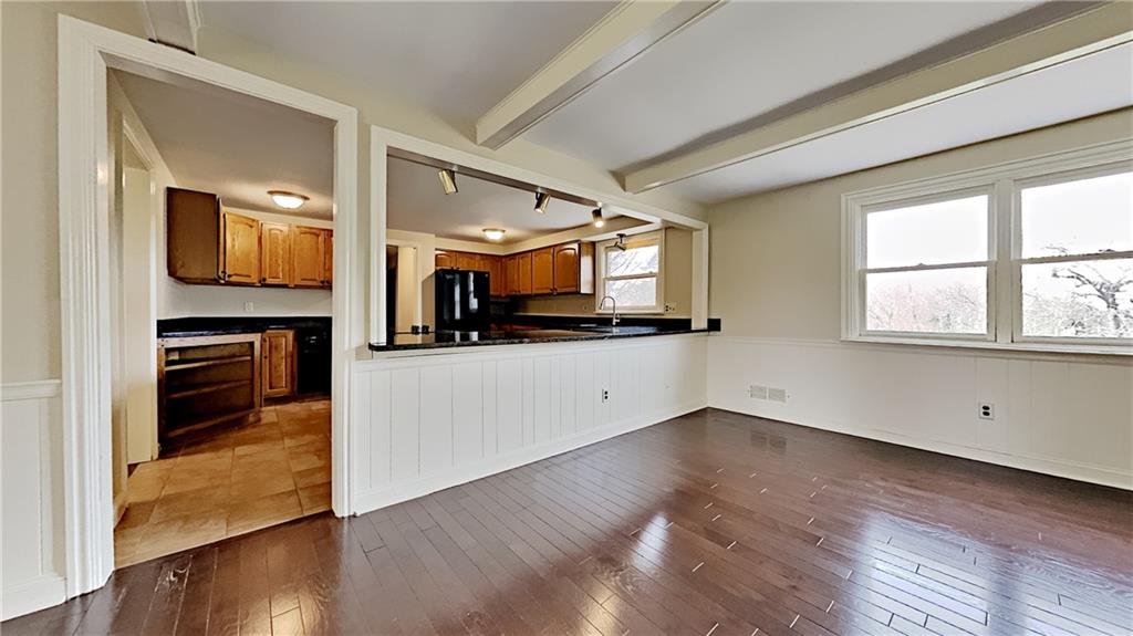 163 Logan Road Gibsonia, PA 15044 - Photo 9 of 25 Gallery Image 9