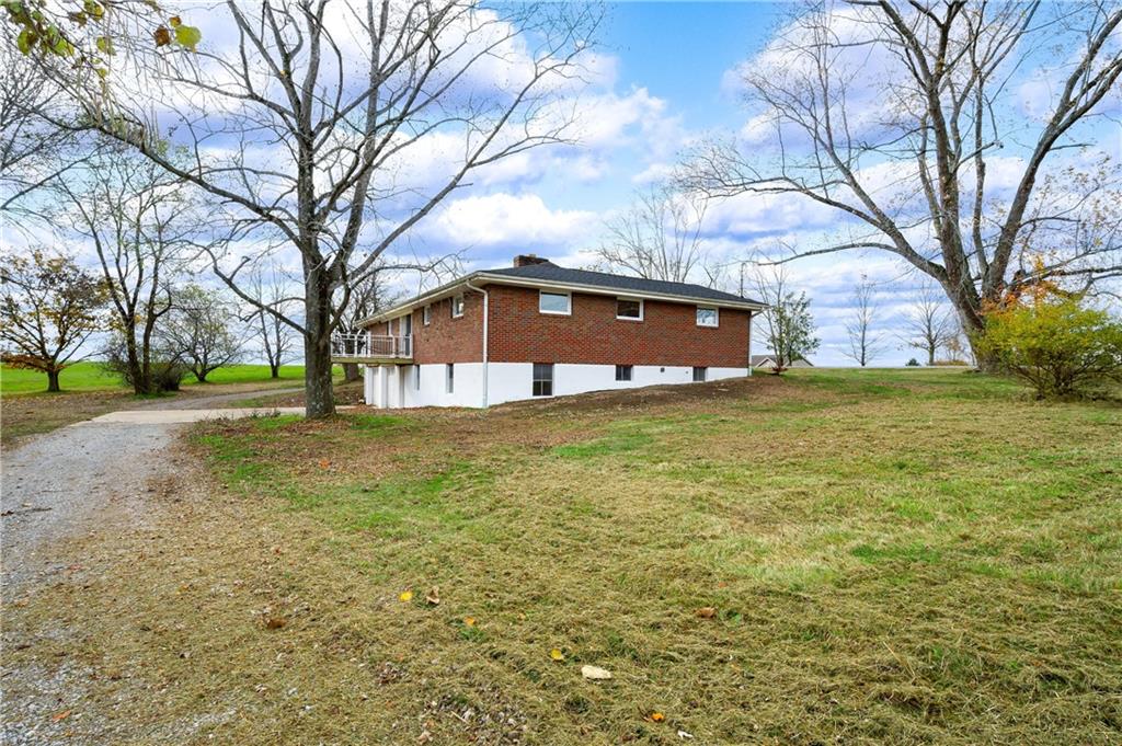 183 Eagle Mill Road Butler, PA 16001 - Photo 5 of 30 Gallery Image 5