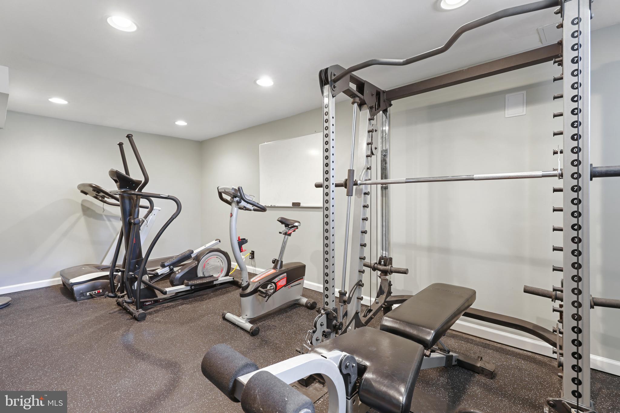 1906 Lamson Place McLean, VA 22101 - Photo 40 of 50