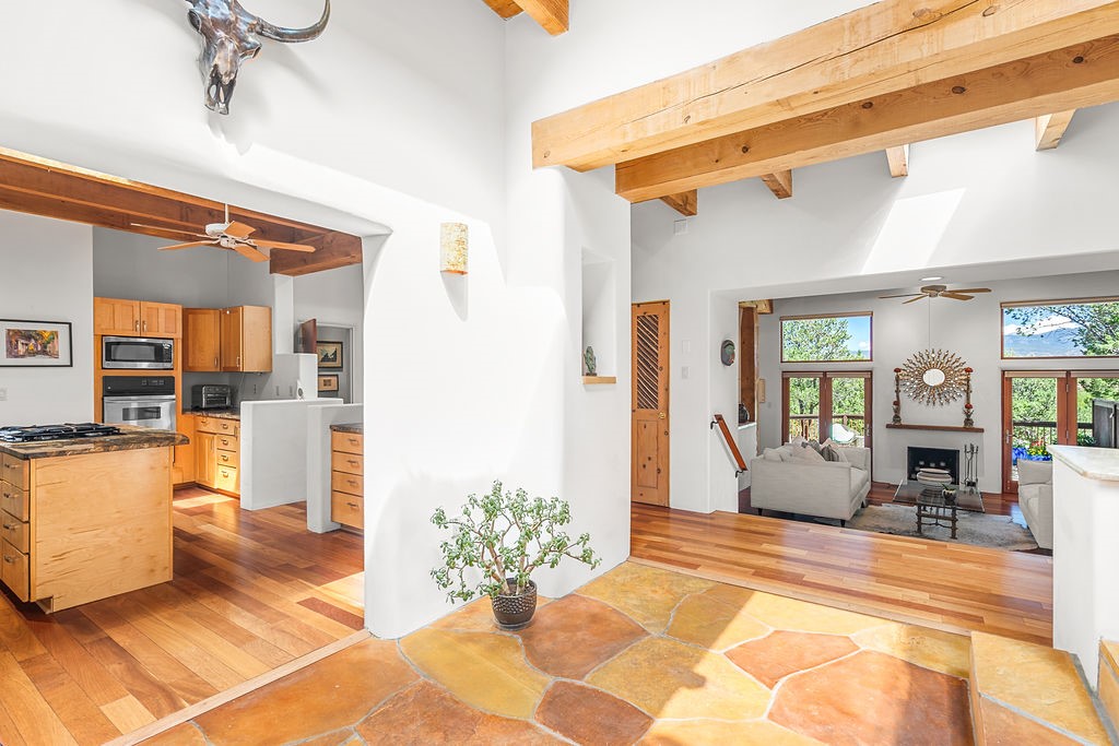 111 The High Road Santa Fe, NM 87507 - Photo 2 of 37 Front entrance hall