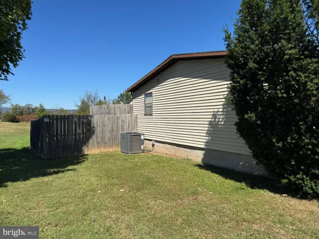 $239,900 | 305 Seven Stars Road, Gettysburg, PA 17325