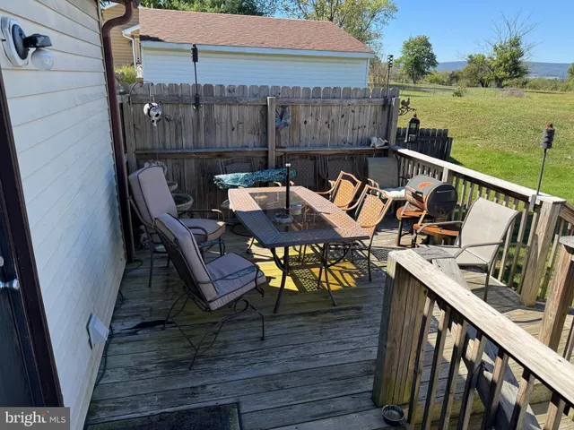 $239,900 | 305 Seven Stars Road, Gettysburg, PA 17325