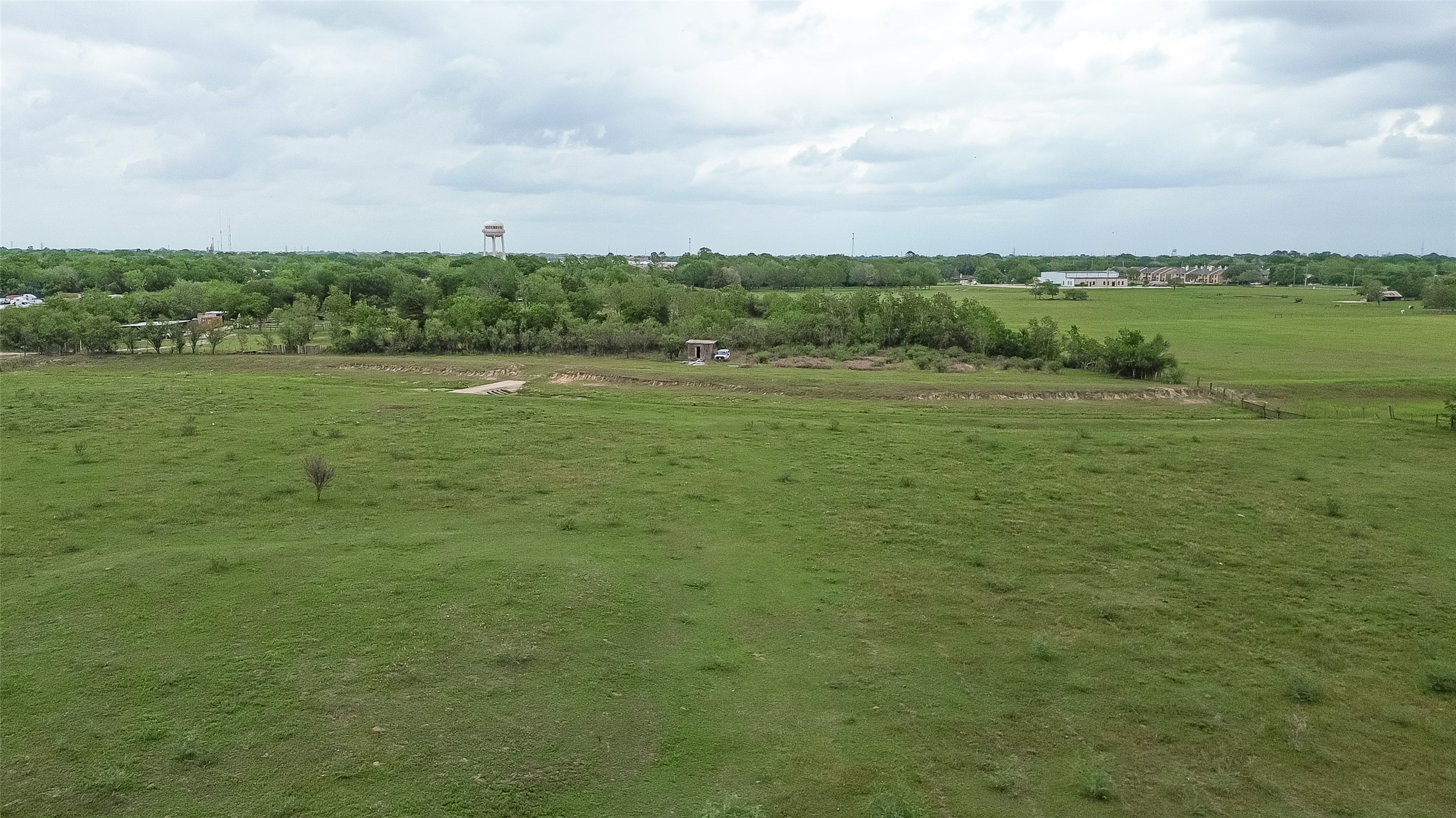 0 Klauke Road Rosenberg, TX 77471 - Photo 4 of 9 a view of an outdoor space and yard