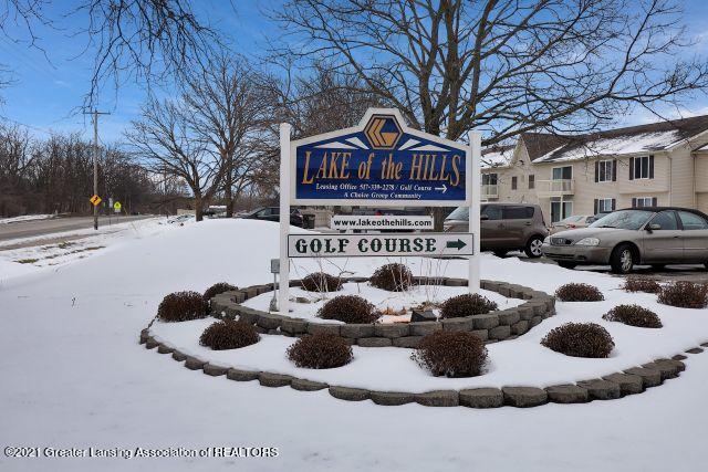 5852 Okemos Road, Unit 2 Haslett, MI 48840 - Photo 27 of 28 9I3A6115