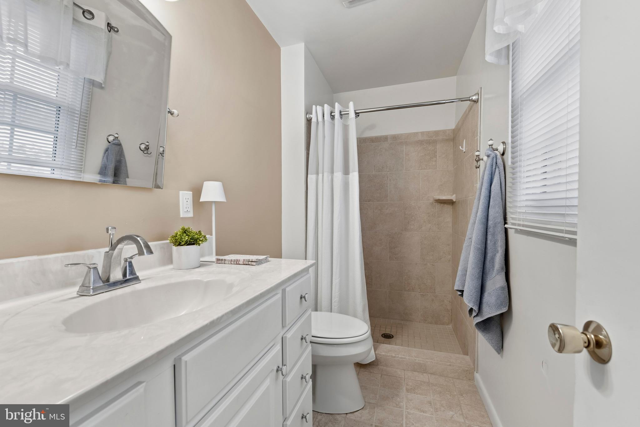 1809 Miller Road Cockeysville, MD 21030 - Photo 13 of 33 Primary bath