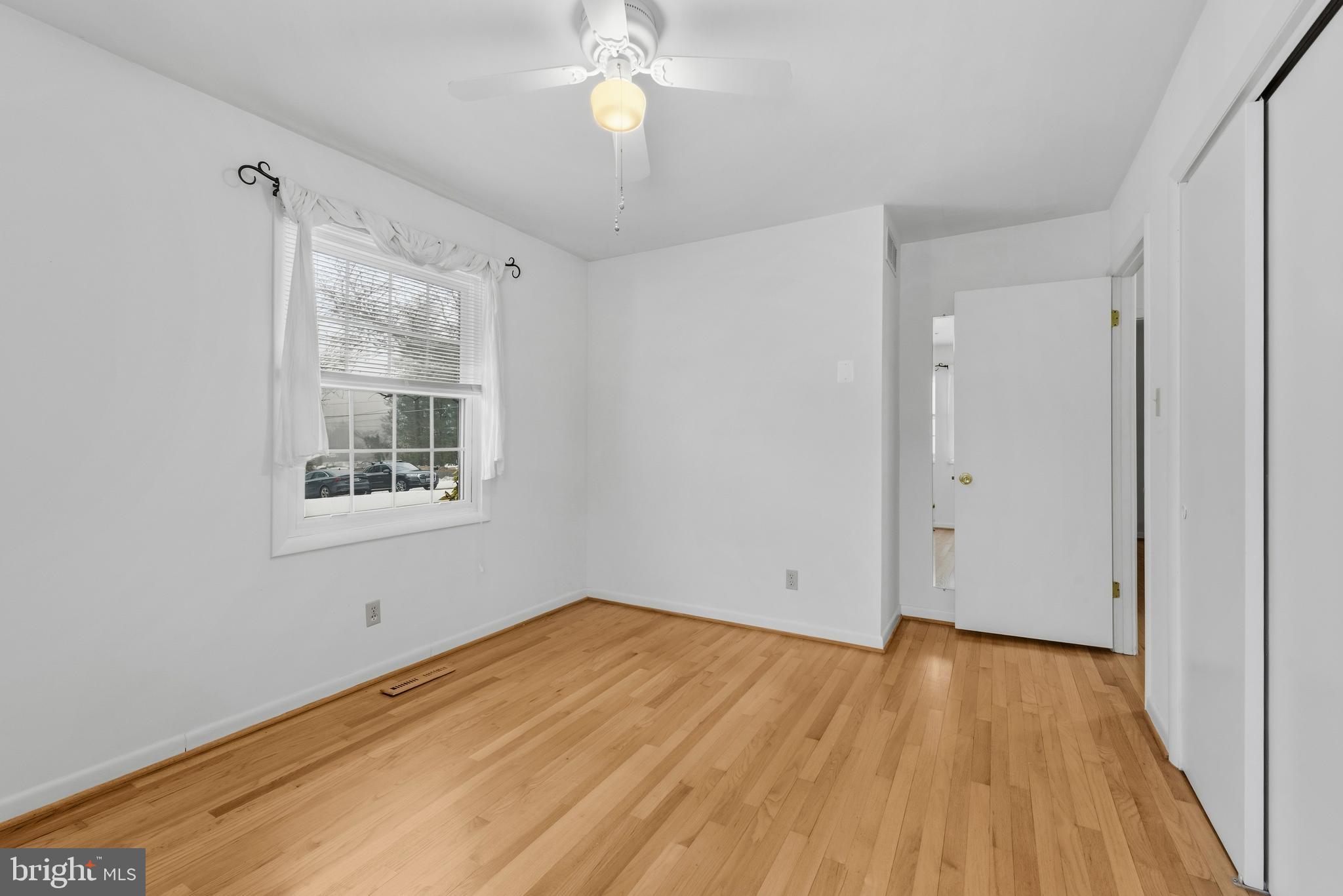 1809 Miller Road Cockeysville, MD 21030 - Photo 16 of 33