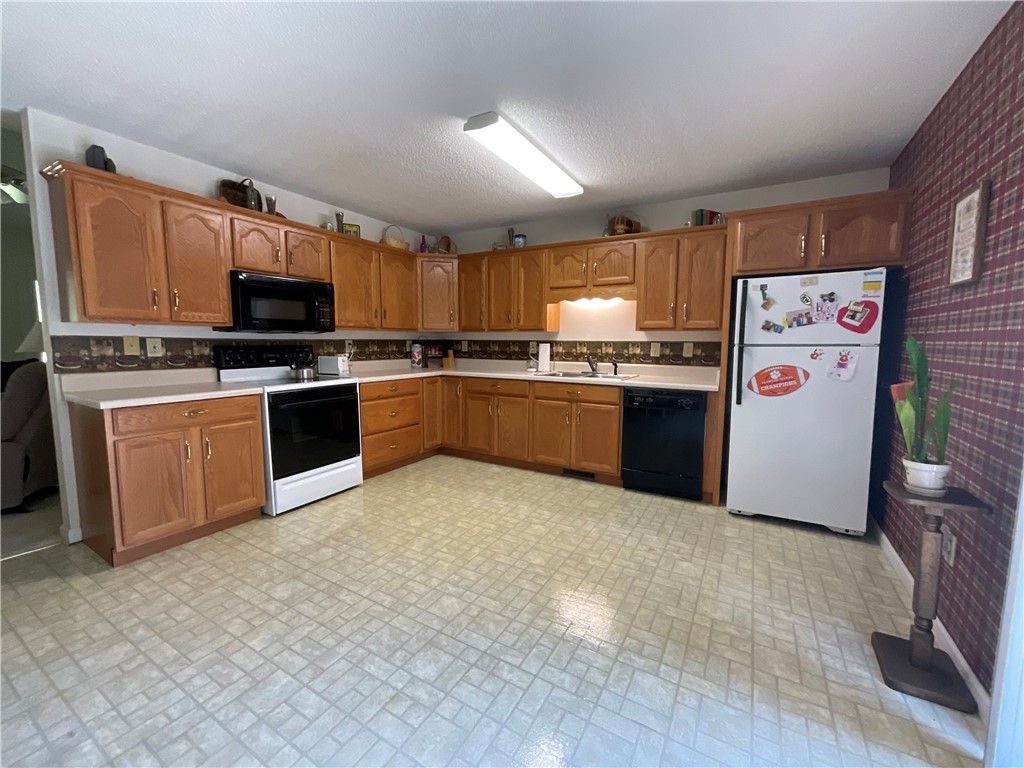 150 Clydesdale Road Seneca, SC 29678 - Photo 12 of 37 Gallery Image 12
