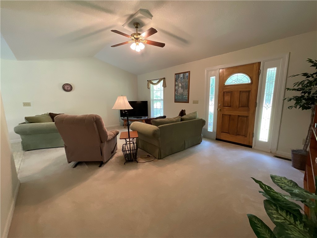 150 Clydesdale Road Seneca, SC 29678 - Photo 6 of 37 Gallery Image 6
