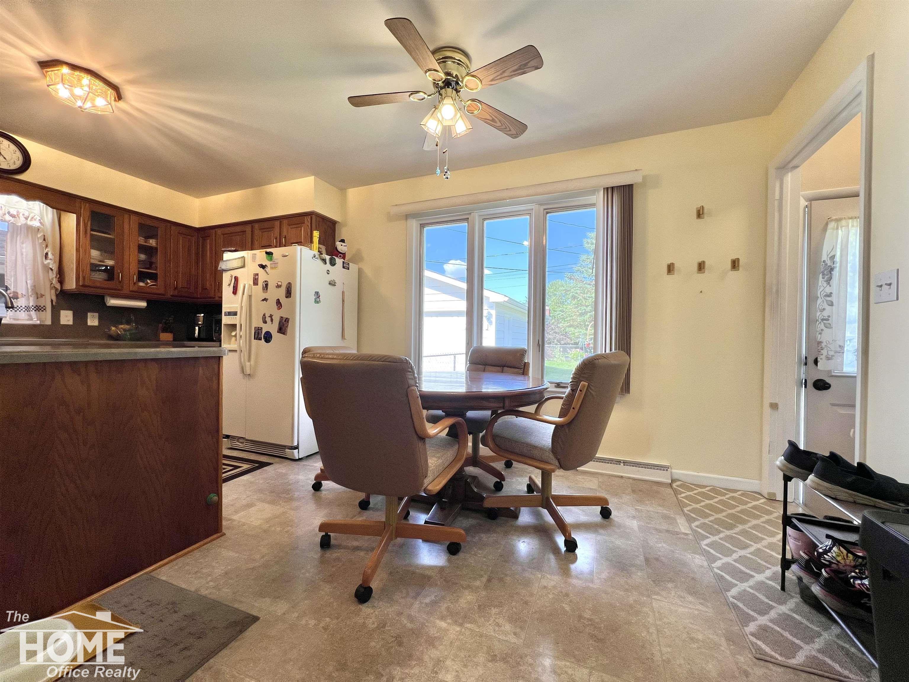 809 Moore Street Owosso, MI 48867 - Photo 8 of 43