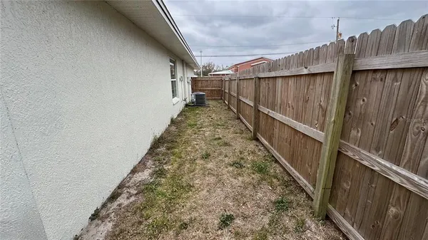 $275,000 | 906 Southeast 5th Street, Mulberry, FL 33860