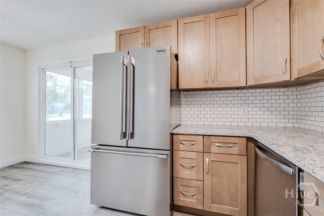 308 East 4th Street Springfield, GA 31329 - Photo 17 of 46 Kitchen
