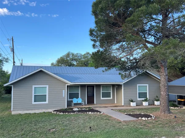 $450,000 | 1309 10th Street, Blanco, TX 78606