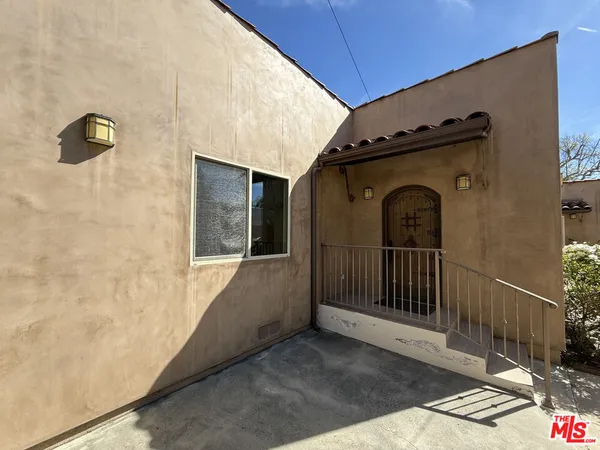 a view of entryway