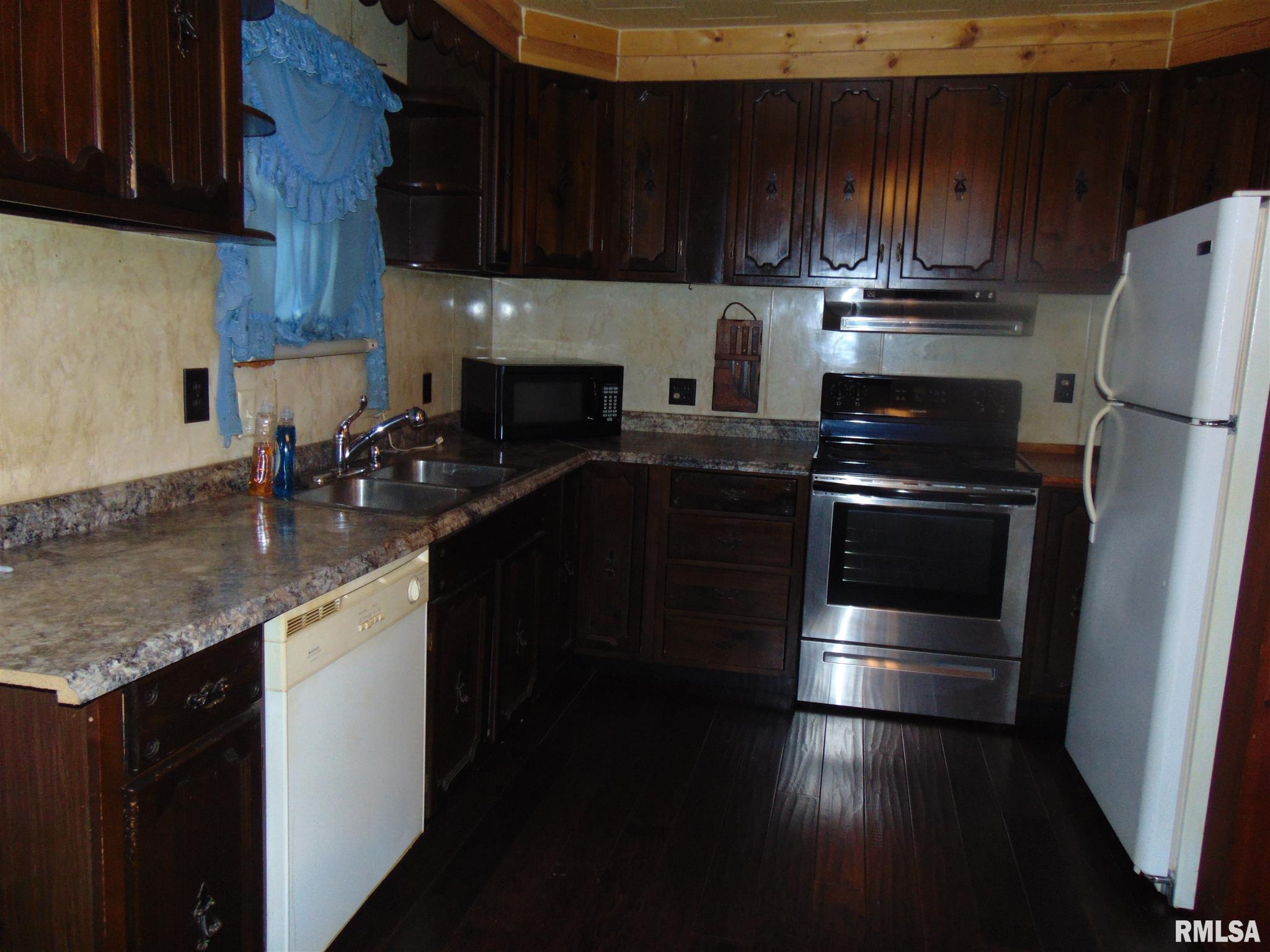 15976 North Bend Road Carterville, IL 62918 - Photo 13 of 29 Gallery Image 13