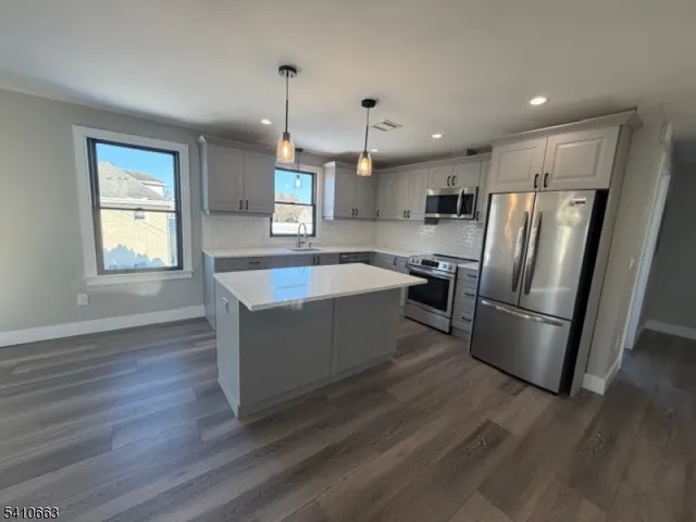 $2,100 | 1122 East Boulevard, Unit A, Alpha, NJ 08865