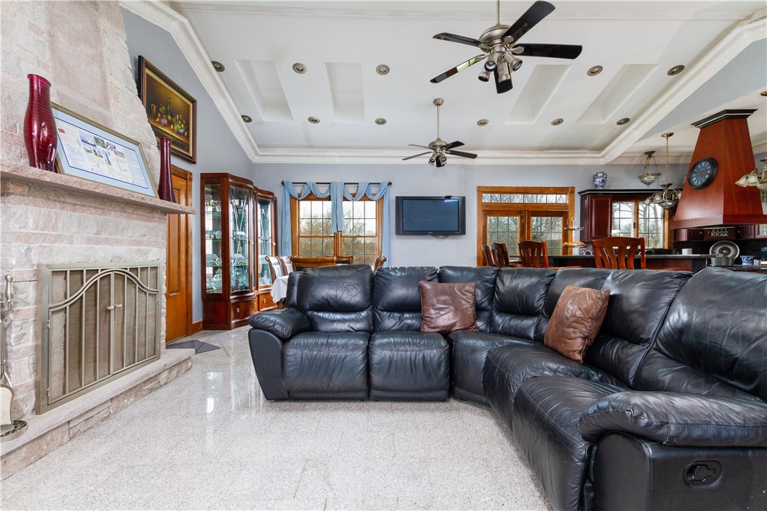 10 Ridge Road Newport, RI 02840 - Photo 17 of 41 Great Room