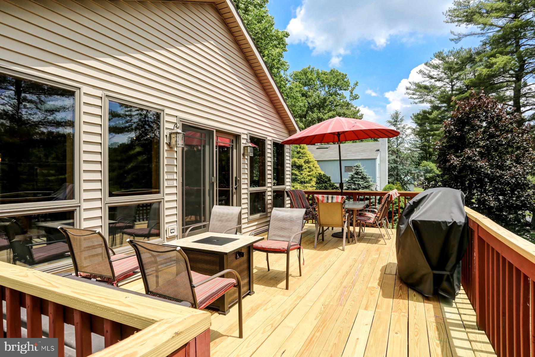 290 Pleasant Hill Road Lewisberry, PA 17339 - Photo 7 of 50 Move in just in time for some summer BBQs!
