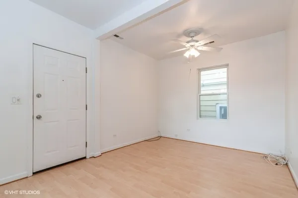 $1,800 | 912 North Ashland Avenue, Unit 2C, Chicago, IL 60622