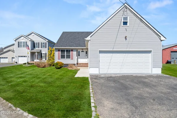 $509,900 | 7 Lake Avenue, Island Heights, NJ 08732