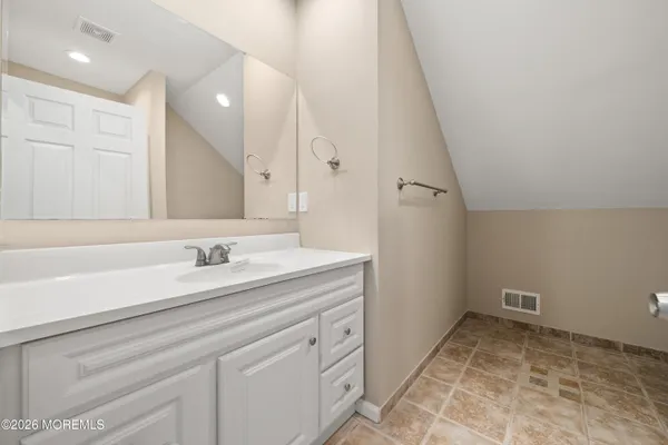 $509,900 | 7 Lake Avenue, Island Heights, NJ 08732