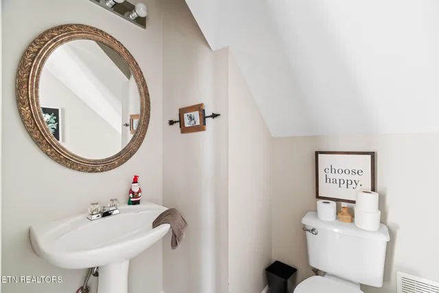 $465,000 | 929 Station View Road, Knoxville, TN 37919