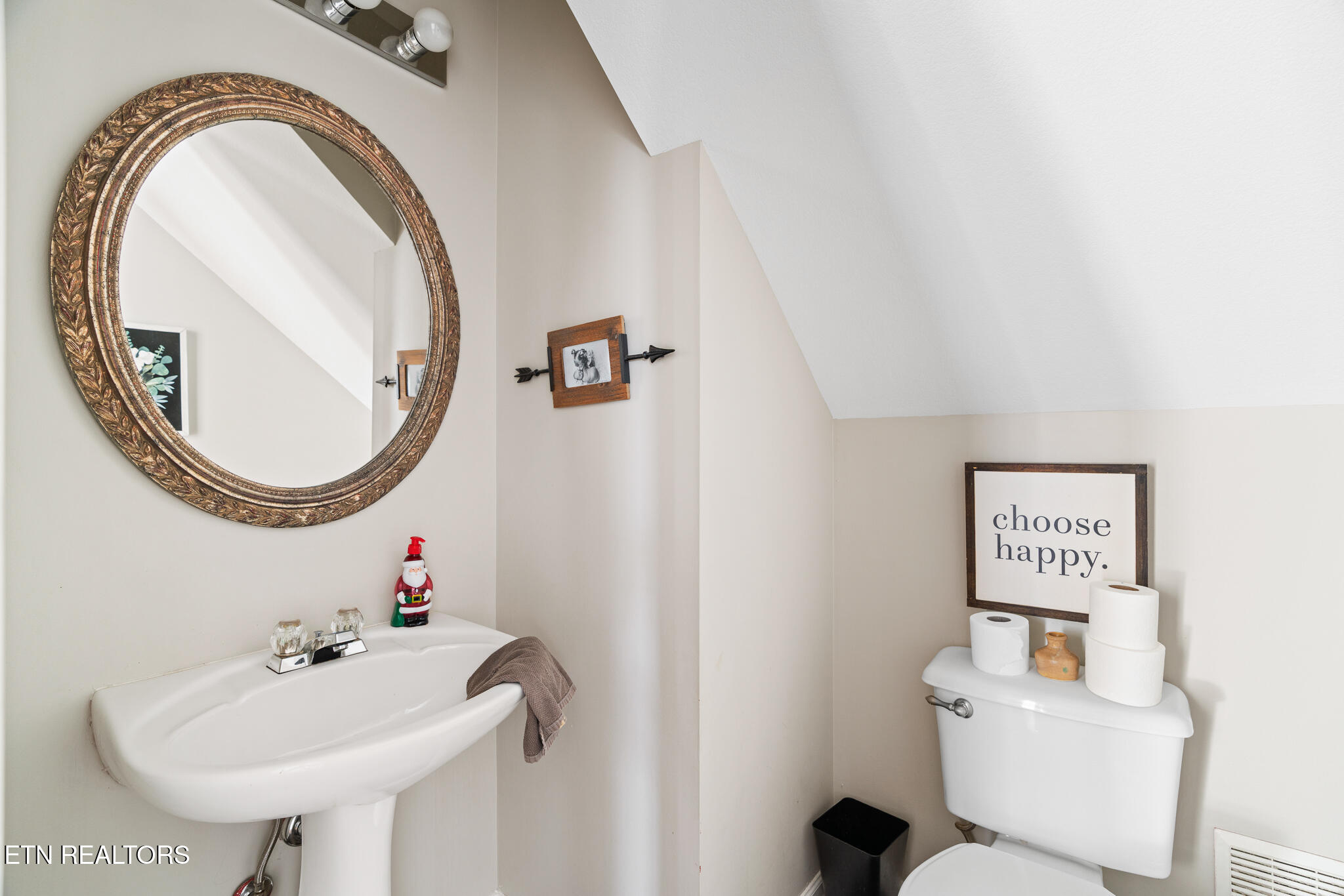 929 Station View Road Knoxville, TN 37919 - Photo 13 of 31 untitled-16