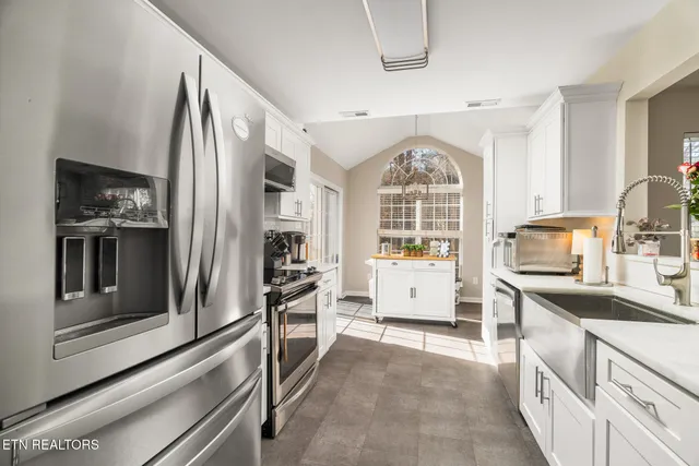 $465,000 | 929 Station View Road, Knoxville, TN 37919