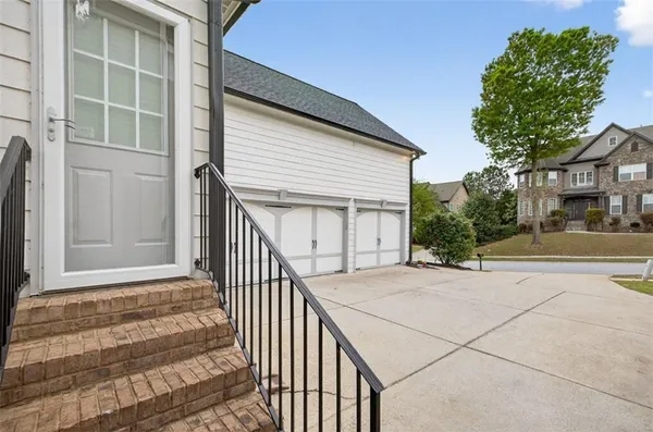$620,000 | 2409 Fisk Falls Drive, Braselton, GA 30517
