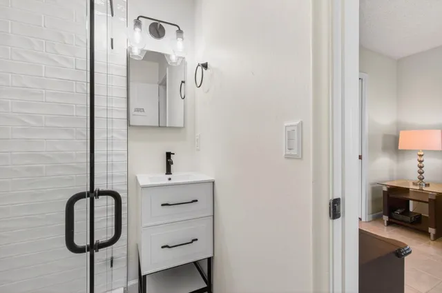 $140,000 | 1721 Northwest 20th Avenue, Unit 201, Delray Beach, FL 33445