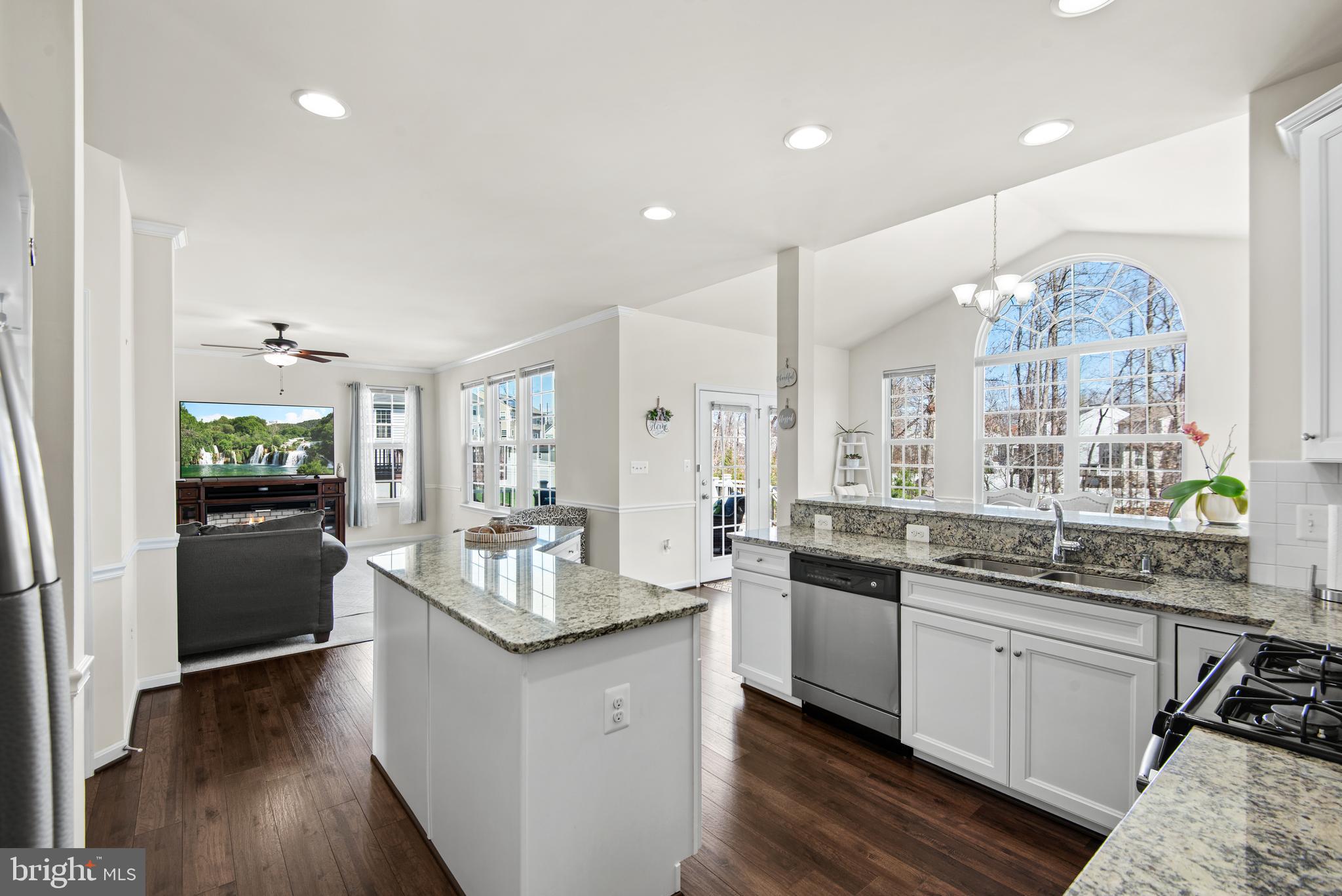 3490 Shandor Road Woodbridge, VA 22193 - Photo 15 of 60