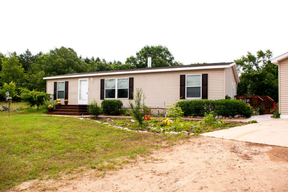 849 22 Mile Road Barryton, MI 49305 - Photo 2 of 34 00000012