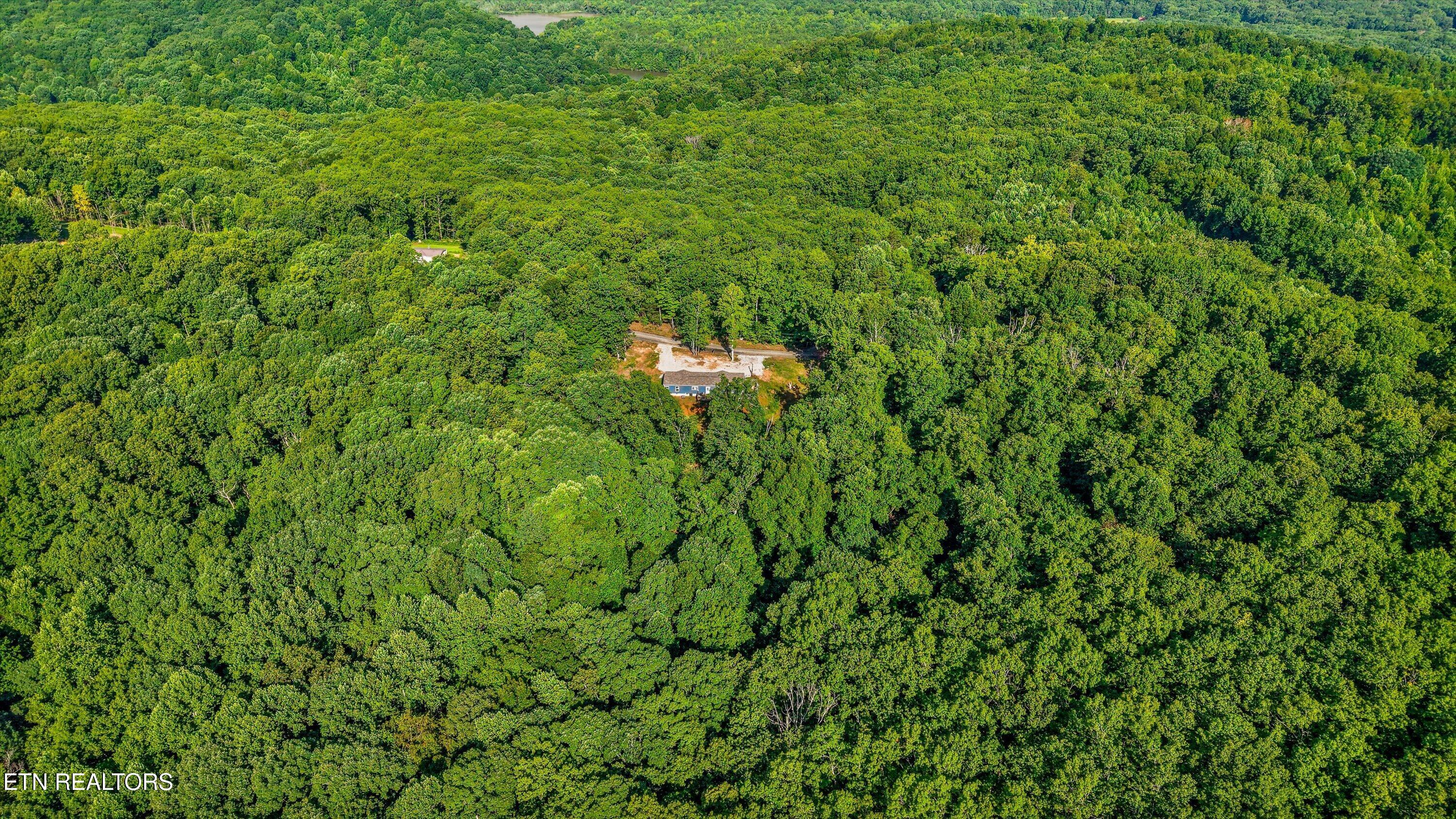 282 Lawhon Farm Road Loudon, TN 37774 - Photo 32 of 35 35-282 Lawhon Farm Rd 06