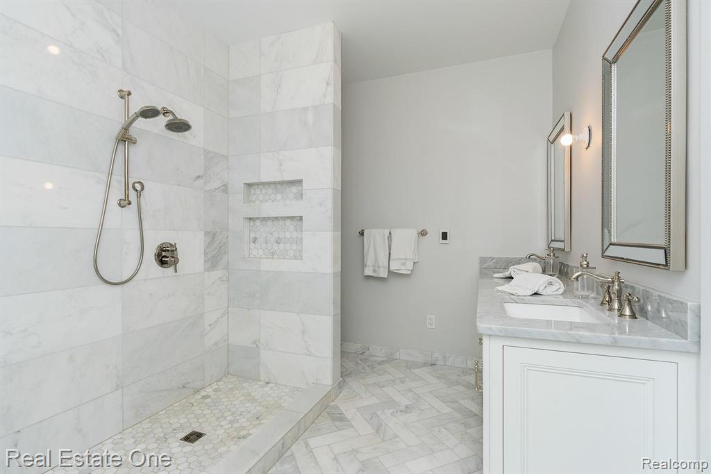 6356 Blue Beech Road Rochester Hills, MI 48306 - Photo 14 of 43