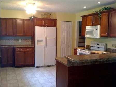 6515 Ridge Cliff Road Louisville, KY 40228 - Photo 4 of 10 Additional Photo