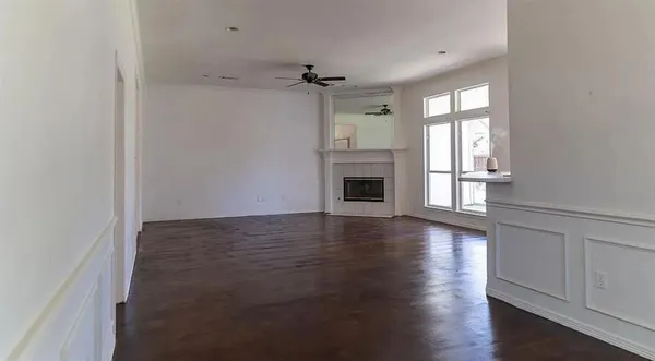 $2,600 | 492 Shade Tree Circle, Hurst, TX 76054