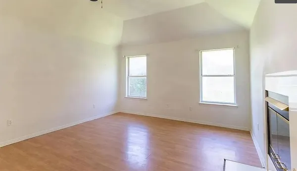 $2,600 | 492 Shade Tree Circle, Hurst, TX 76054