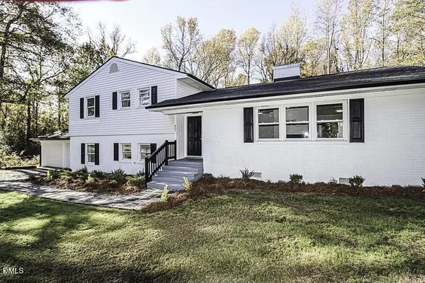 $389,000 | 805 River Road, Selma, NC 27576