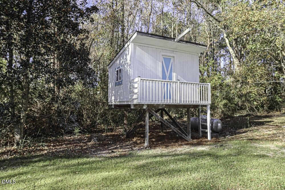 805 River Road Selma, NC 27576 - Photo 37 of 39 a view of backyard of house